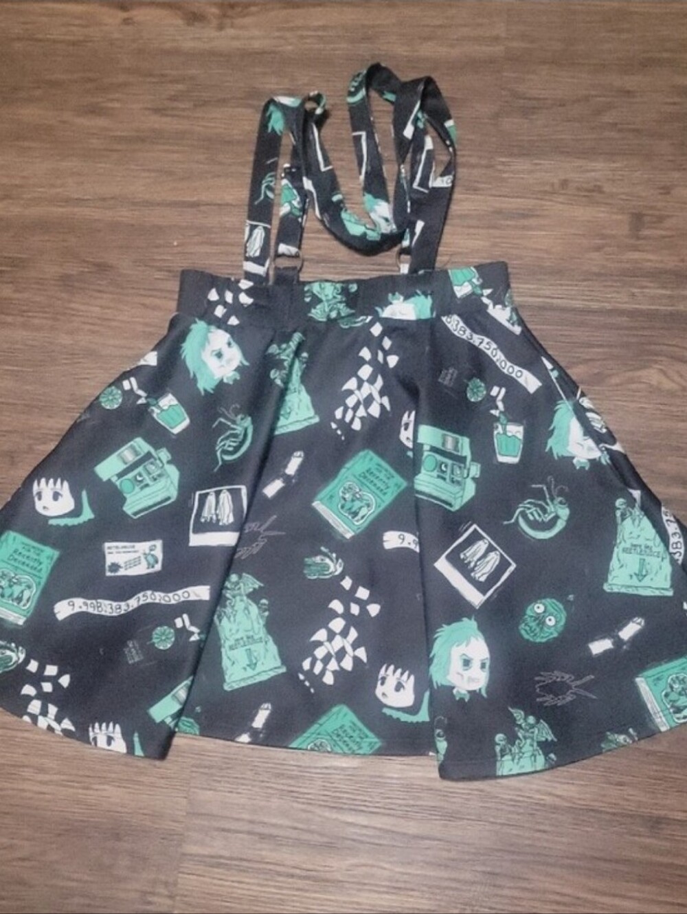Hot Topic Black Top with Mint Green and White Beetlejuice Print